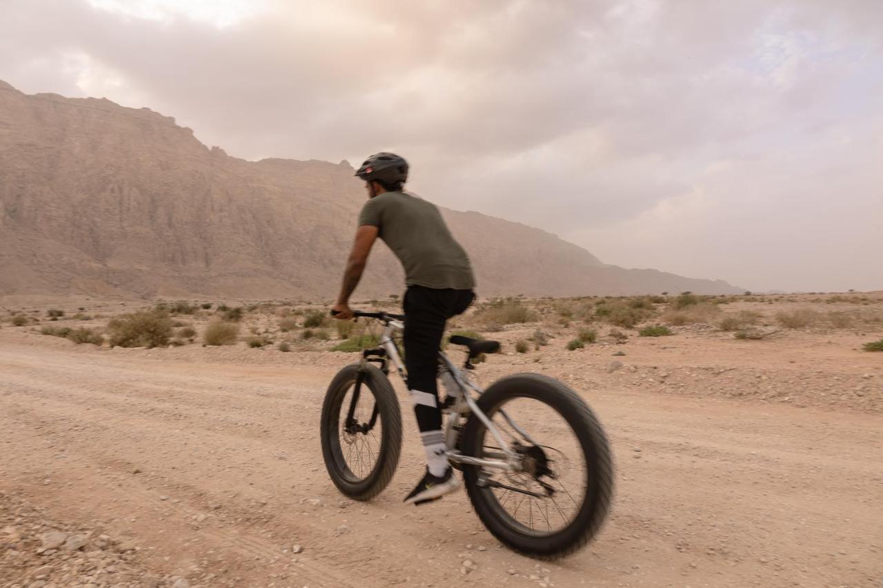 Pura Eco Retreat, Jebel Hafit Desert Park Al Ain Bagian luar foto